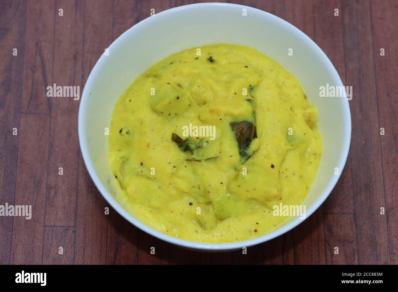 Le Majjige huli est un aliment sud-indien préparé avec du lait caillé, il comprend généralement des légumes dans une sauce au babeurre Banque D'Images