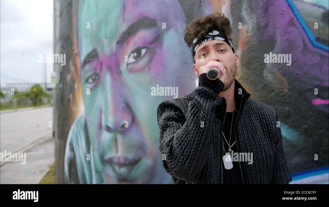 États-Unis d'Amérique. 19 août 2020. Dans cette image du flux vidéo de la Convention nationale démocratique, le chanteur-compositeur-interprète dominicain-américain Prince Royce se produit la troisième nuit de la convention le mercredi 19 août 2020.Credit: Convention nationale démocratique via CNP | usage dans le monde crédit: dpa/Alay Live News Banque D'Images