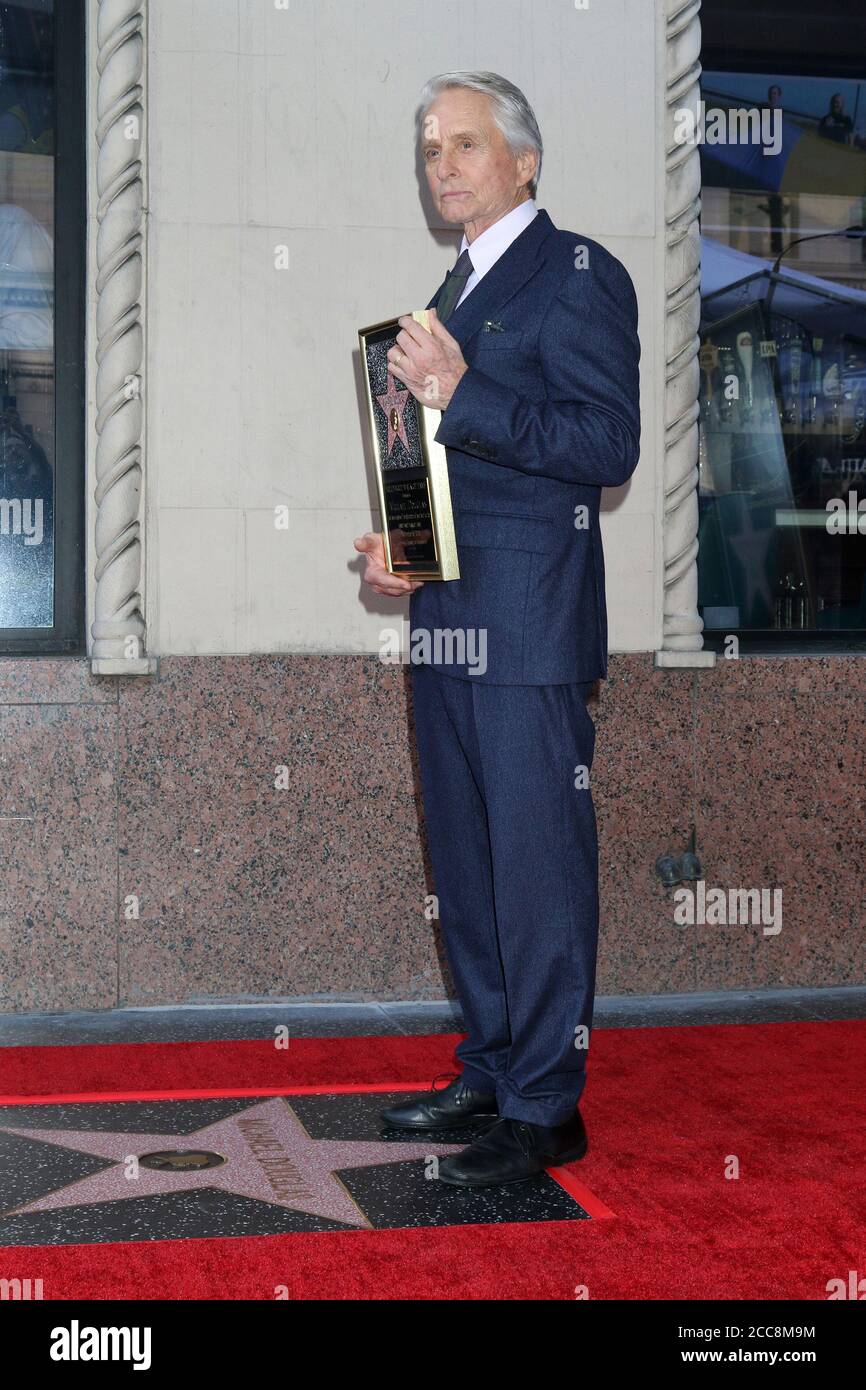LOS ANGELES - 6 NOVEMBRE : Michael Douglas lors de la cérémonie des étoiles de Michael Douglas sur le Hollywood Walk of Fame le 6 novembre 2018 à Los Angeles, CA Banque D'Images
