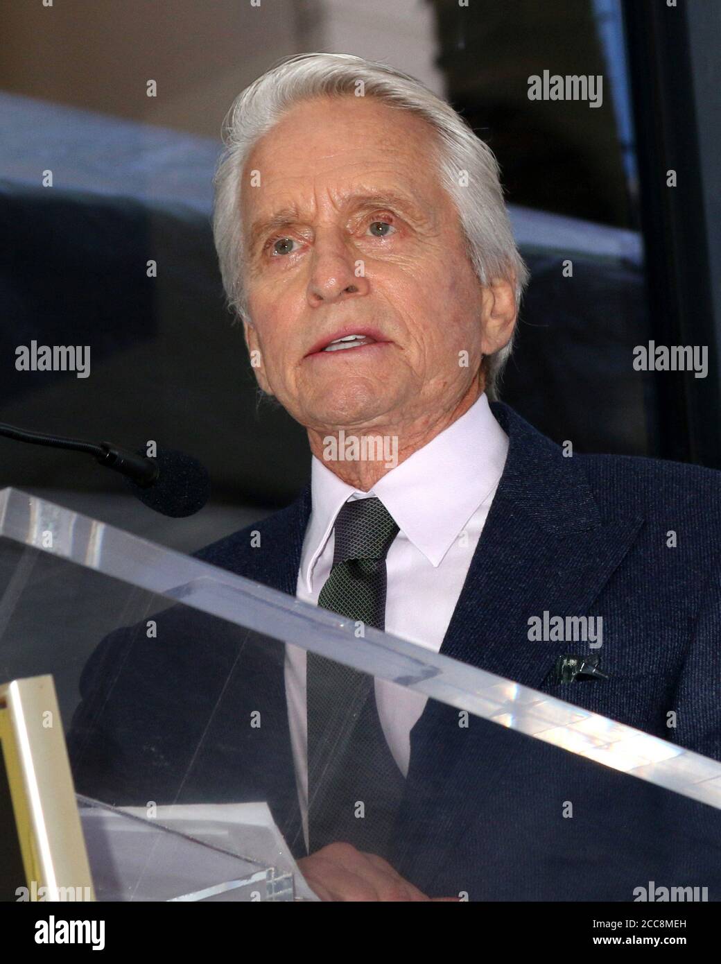 LOS ANGELES - 6 NOVEMBRE : Michael Douglas lors de la cérémonie des étoiles de Michael Douglas sur le Hollywood Walk of Fame le 6 novembre 2018 à Los Angeles, CA Banque D'Images
