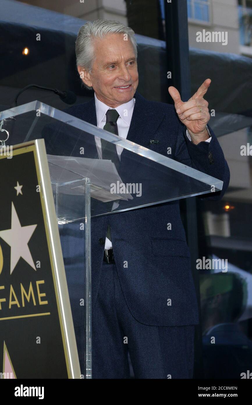 LOS ANGELES - 6 NOVEMBRE : Michael Douglas lors de la cérémonie des étoiles de Michael Douglas sur le Hollywood Walk of Fame le 6 novembre 2018 à Los Angeles, CA Banque D'Images