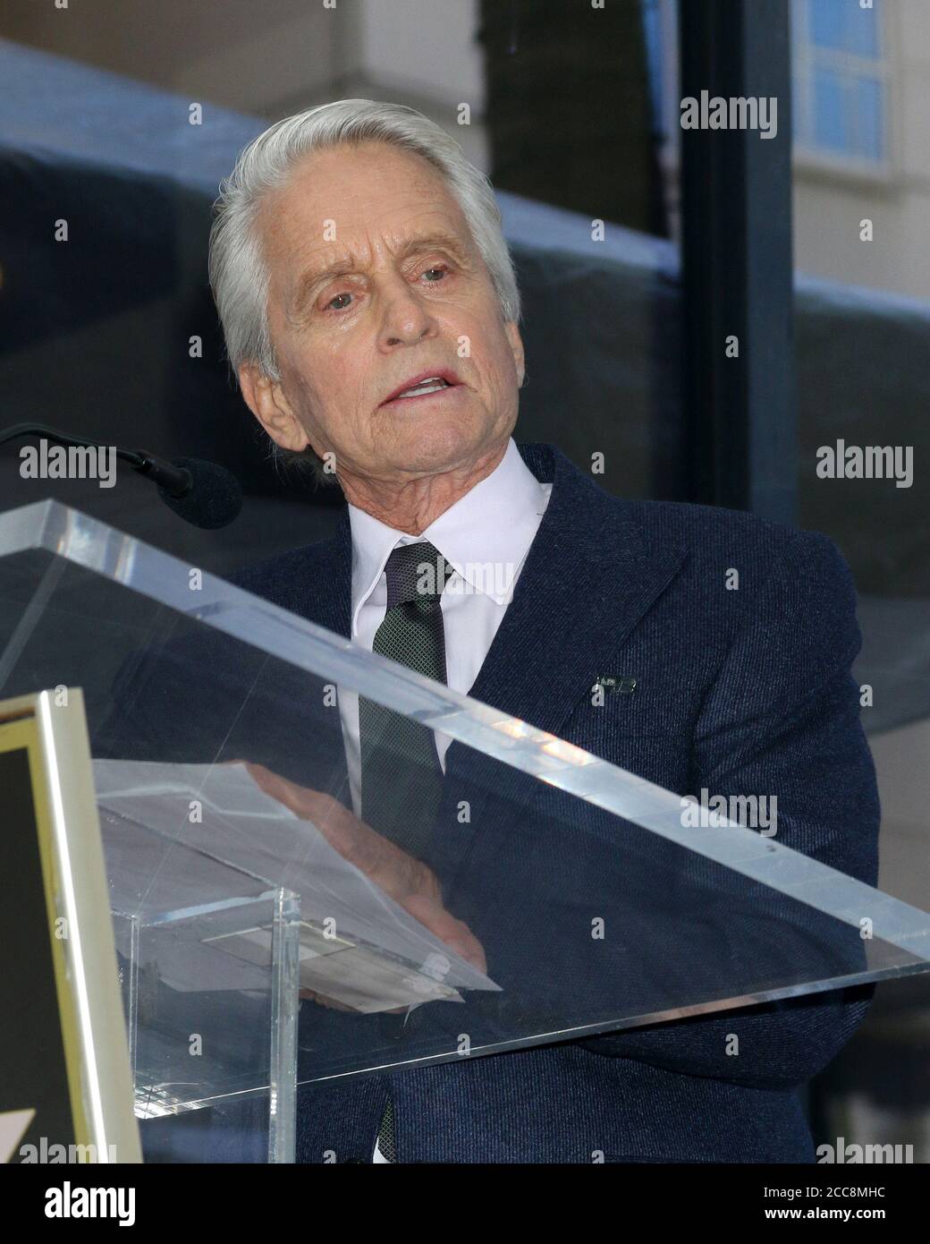 LOS ANGELES - 6 NOVEMBRE : Michael Douglas lors de la cérémonie des étoiles de Michael Douglas sur le Hollywood Walk of Fame le 6 novembre 2018 à Los Angeles, CA Banque D'Images