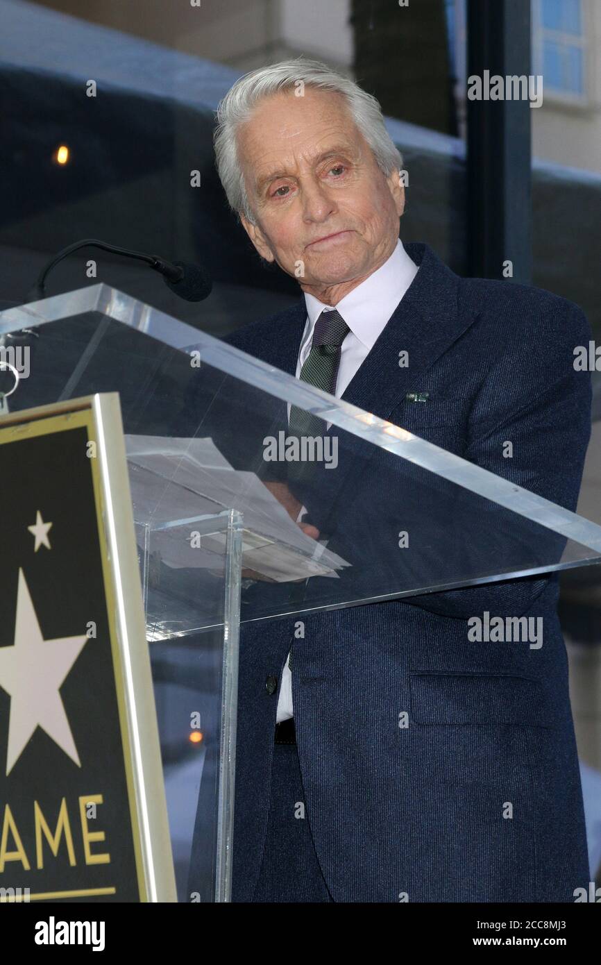 LOS ANGELES - 6 NOVEMBRE : Michael Douglas lors de la cérémonie des étoiles de Michael Douglas sur le Hollywood Walk of Fame le 6 novembre 2018 à Los Angeles, CA Banque D'Images
