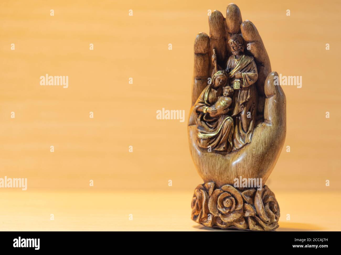 tableau et son cadre : Le Christ mort sur les genoux de la Vierge - Général du Patrimoine Culturel