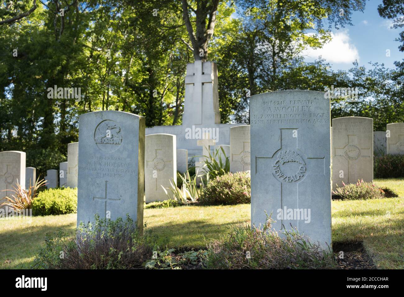 Église Saint-Nicolas à Brockenhurst et aux tombes de guerre de Nouvelle-Zélande Banque D'Images