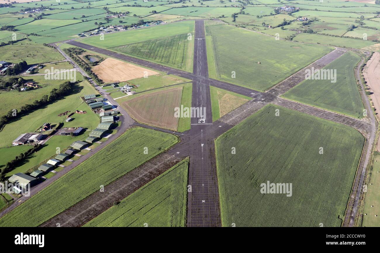 Vue aérienne de Sleap Airfield dans le Shropshire Banque D'Images