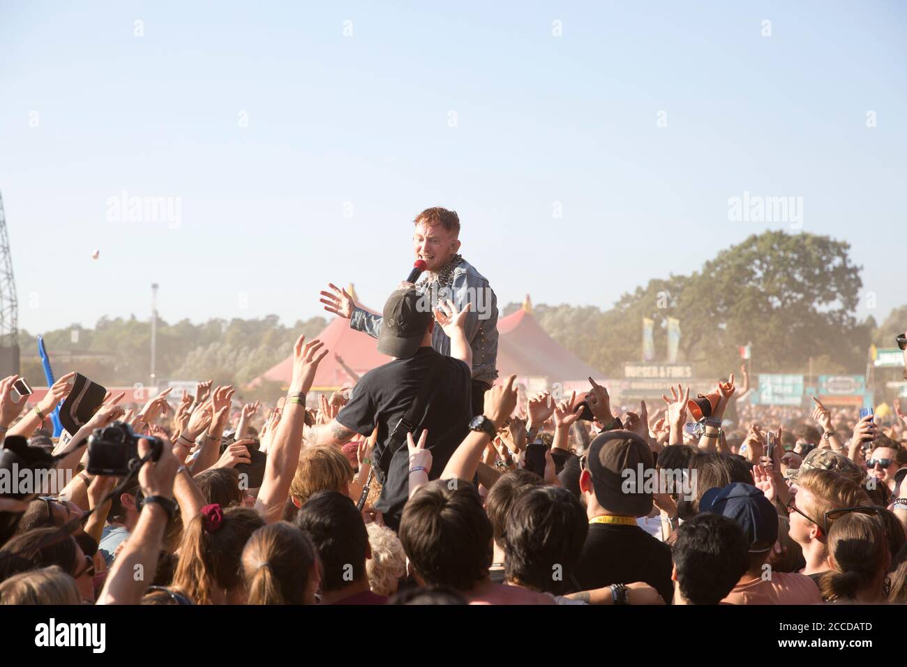 25.8.2019 Richfield Avenue Reading Berkshire Royaume-Uni Frank carter et The les serpents de ferraillement se réalisent sur la scène principale le troisième jour au festival de lecture Banque D'Images