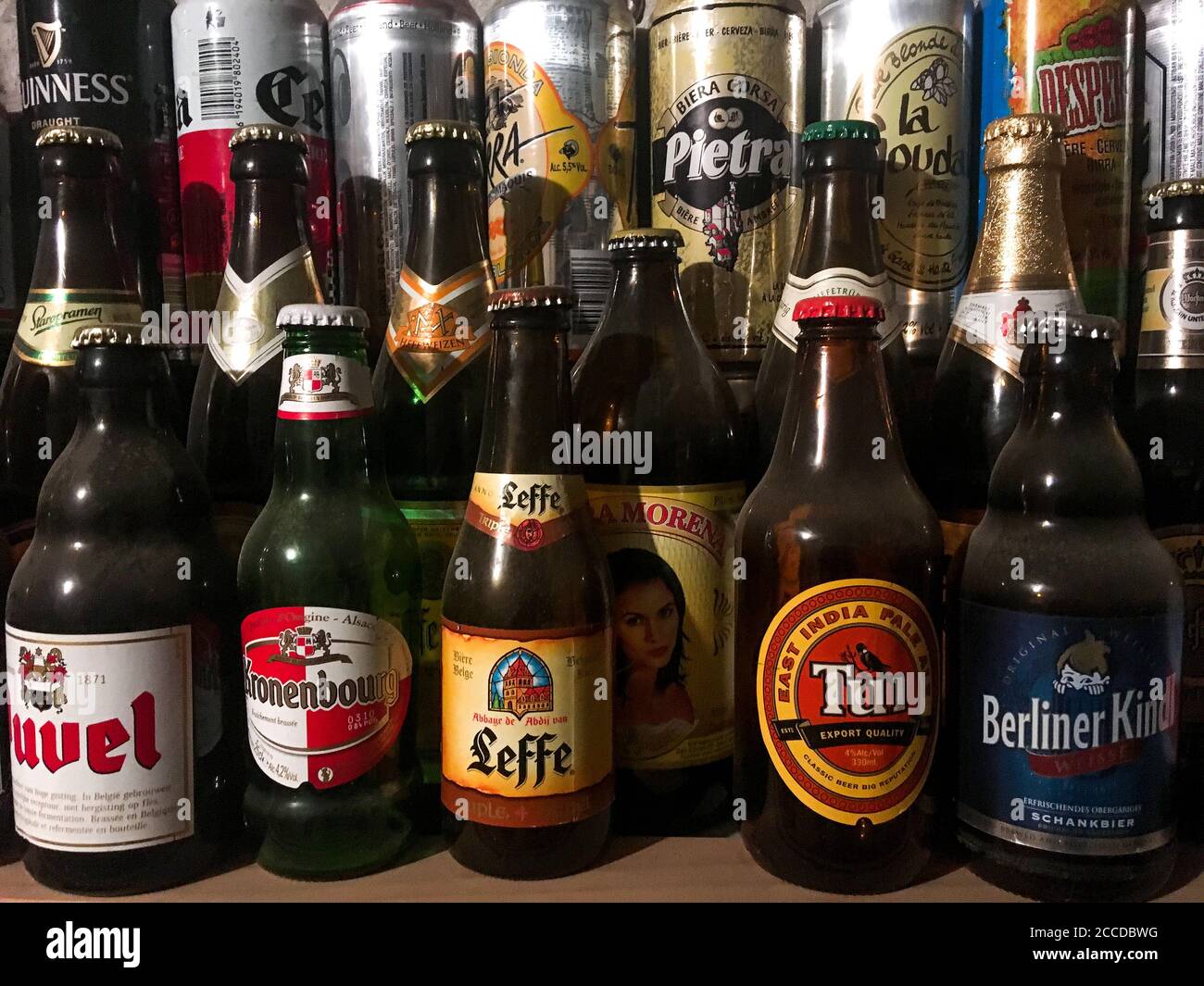 Bouteilles de bière leffe Banque de photographies et d’images à haute — free download