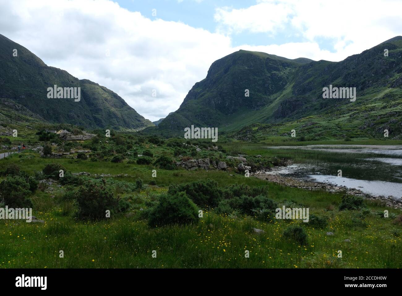 Marcher le Gap de Dunloe dans notre Kerry Randonnée en 2019 Banque D'Images