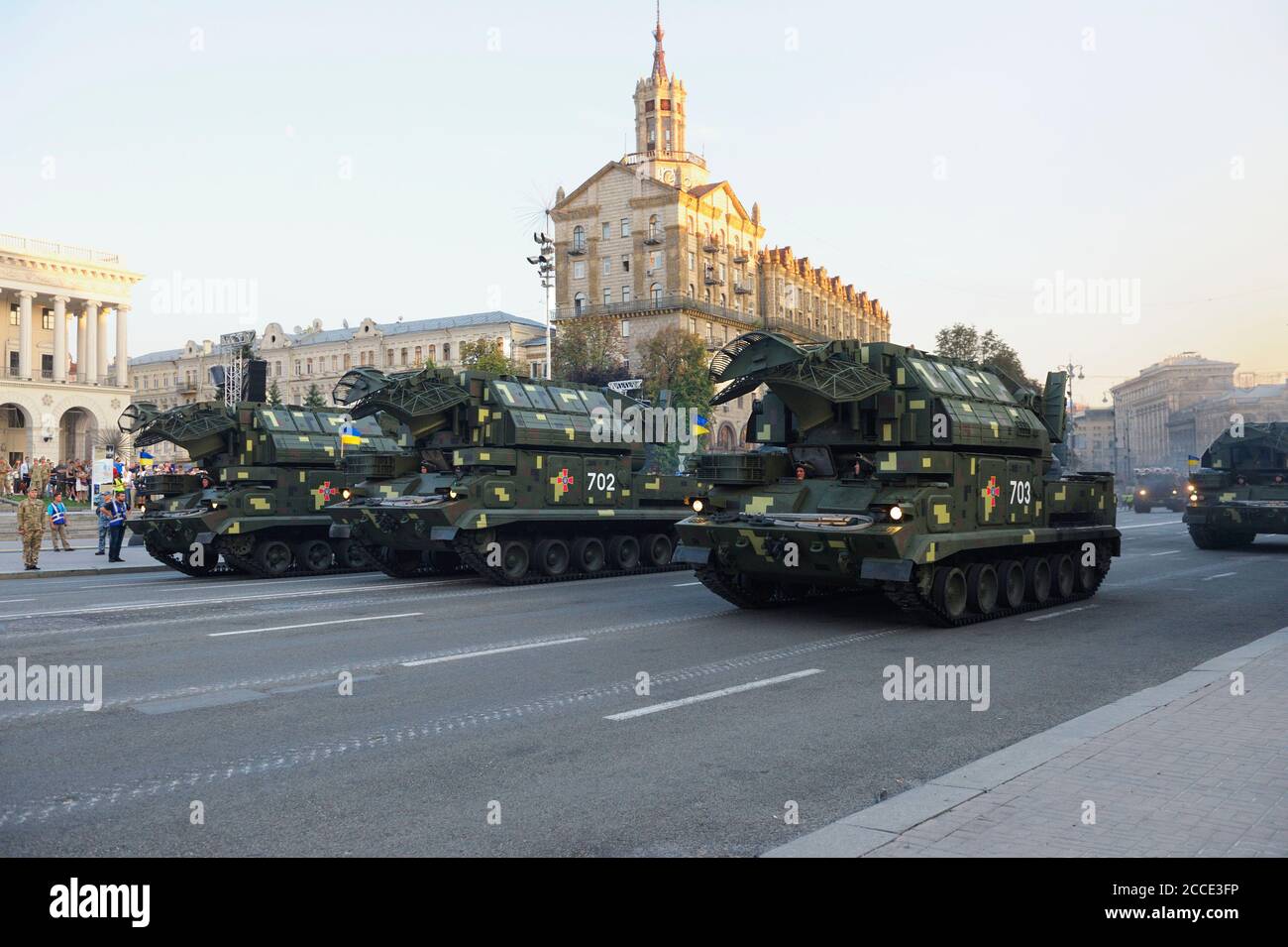 Stations radar mobiles roulant sur une place. Défilé militaire dédié au jour de l'indépendance de l'Ukraine. 24 août 2018. Kiev, Ukraine Banque D'Images