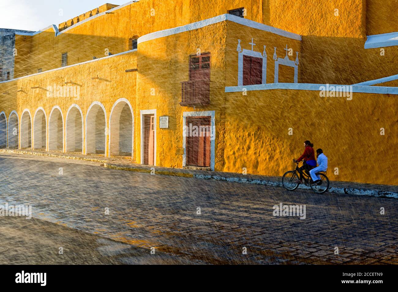 Le Mexique, l'état du Yucatan, Izamal, la ville jaune Banque D'Images
