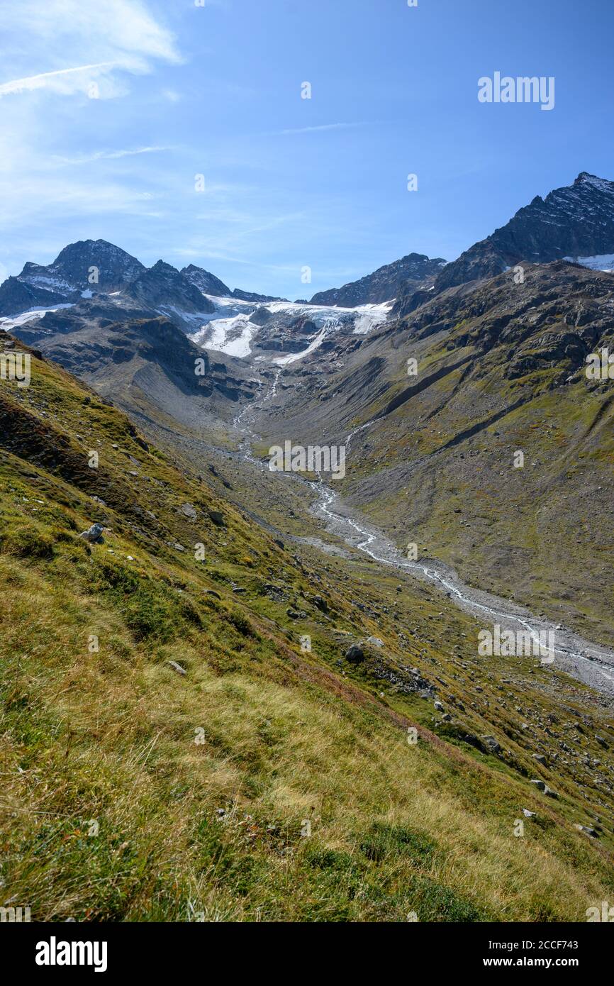 L'Autriche, Montafon, le glacier Ochsental à Piz Buin et l'origine de l'Ill  Photo Stock - Alamy