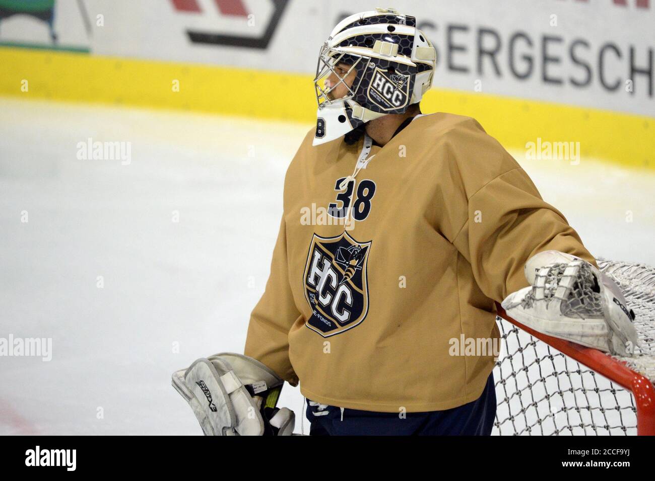 Winterthur, Suisse. 21 août 2020. Jeu convivial EHC Winterthur vs HC la Chaux de Fonds. Stephan Charlin Goalie de HCC.HC la Chaux de Fonds a gagné 6-2 après la première période terminée 0-0. (Photo de Sergio Brunetti/Pacific Press) crédit: Pacific Press Media production Corp./Alay Live News Banque D'Images