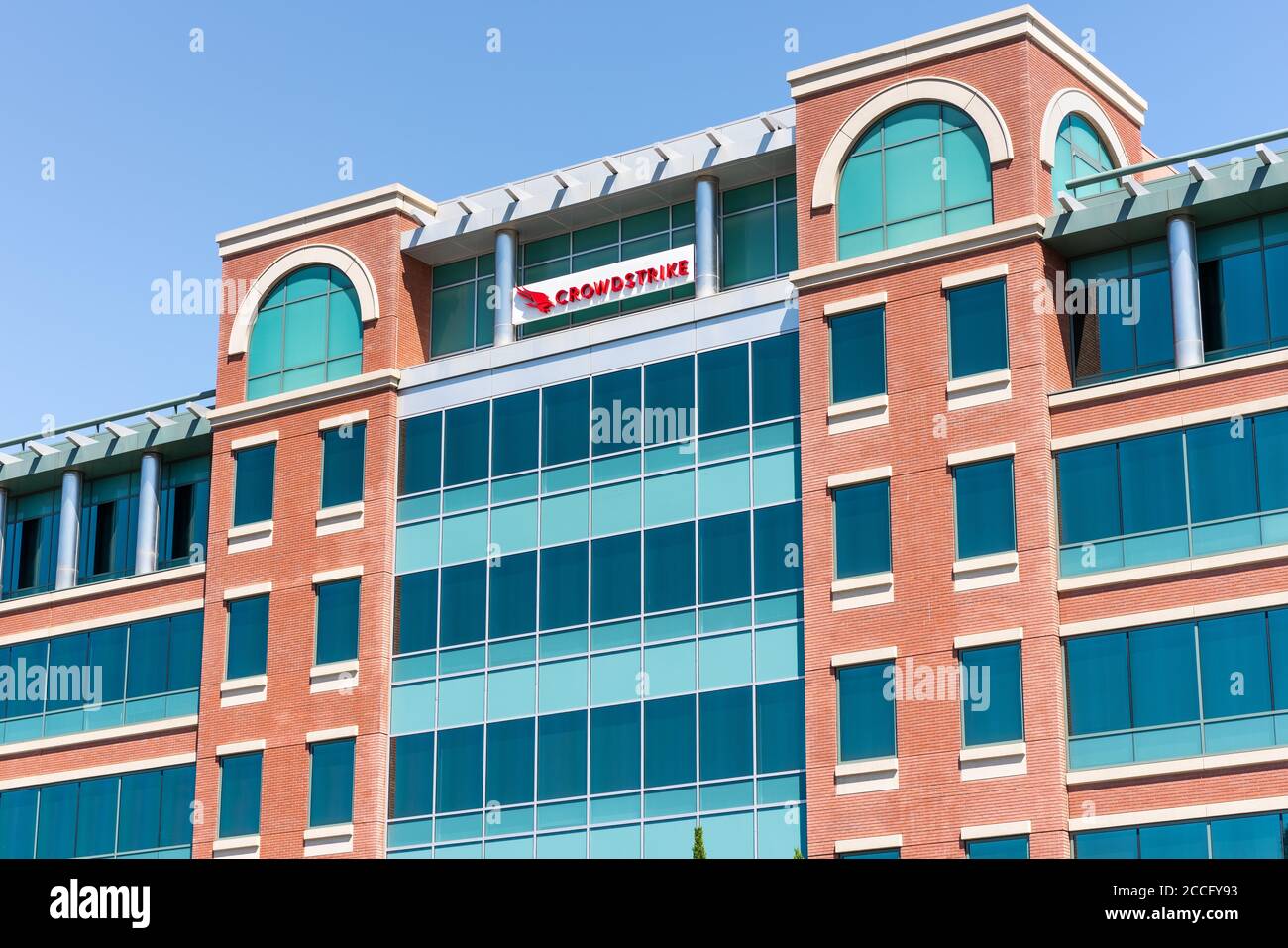 11 août 2020 Sunnyvale / CA / USA - siège de CrowdStrike à Silicon Valley; CrowdStrike Holdings, Inc. Est une société de technologie de cybersécurité Banque D'Images