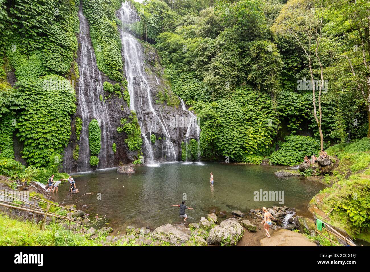 Banyumala Twin Waterfall est l'une des plus belles chutes d'eau de Bali, en  Indonésie. Malgré sa beauté naturelle incroyable, Banyumala cascade encore  Photo Stock - Alamy