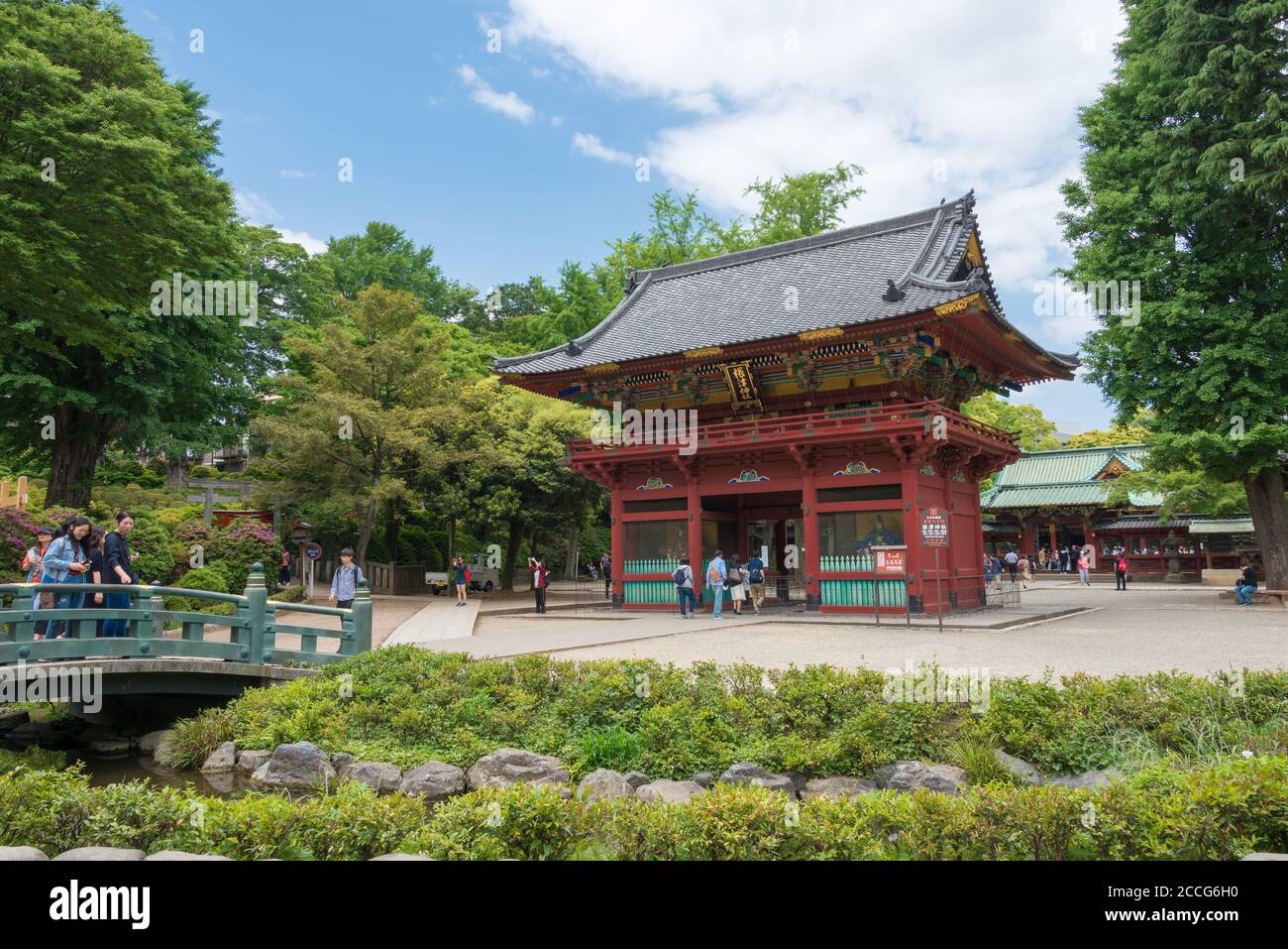 Tokyo, Japon - Sanctuaire Nezu à Tokyo, Japon. C'est l'un des dix Shrines de Tokyo. Banque D'Images