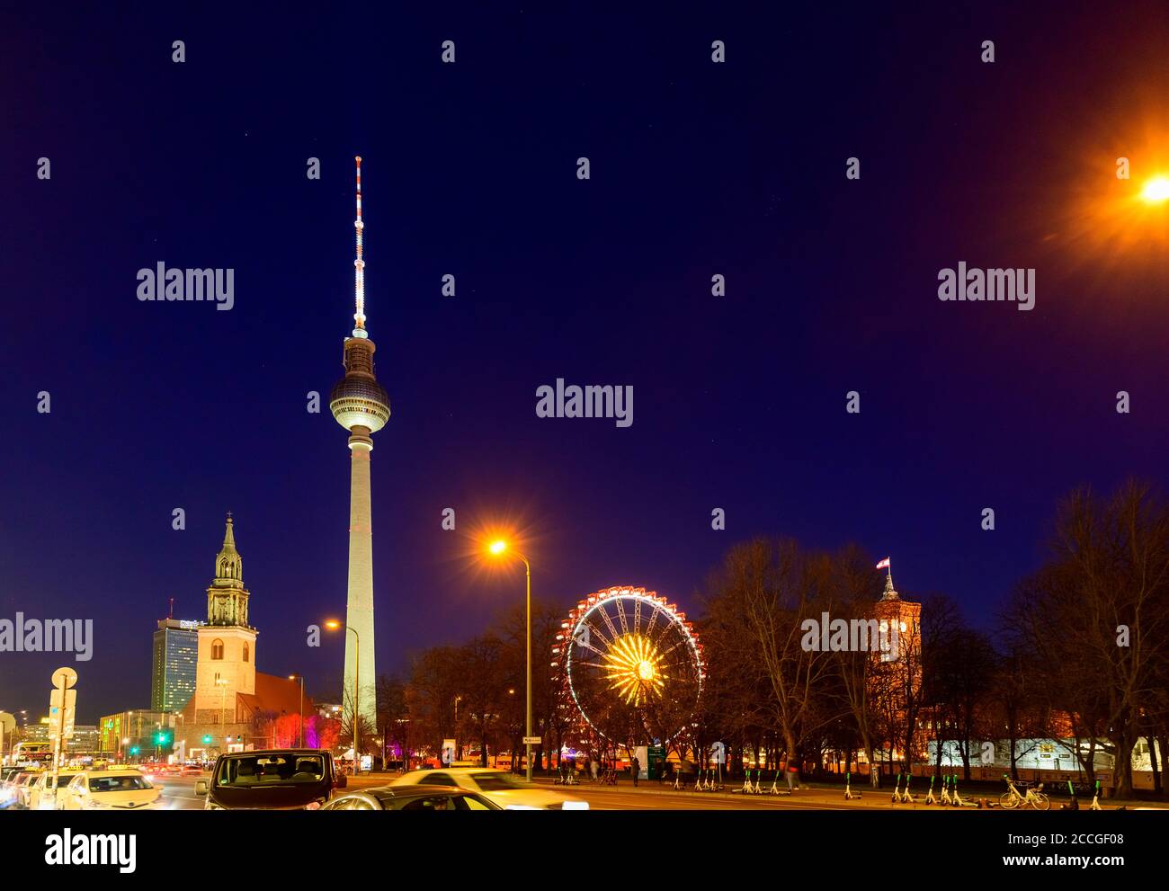 Allemagne, Berlin, marché de Noël à l'hôtel de ville rouge / Alexanderplatz. Banque D'Images