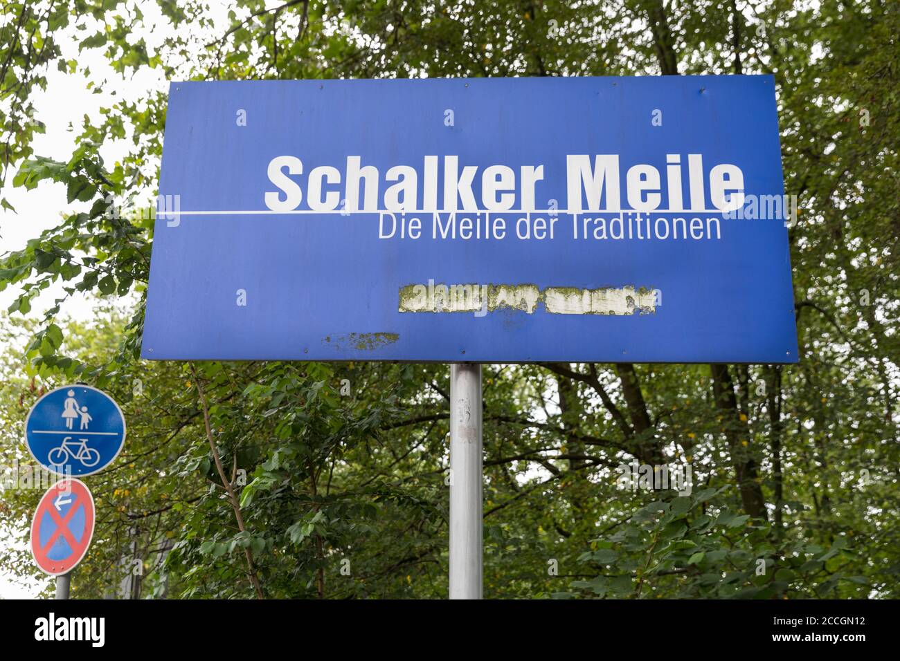 Schalker Meile zone fan du club de football FC Schalke 04, à Gelsenkirchen, Rhénanie-du-Nord-Westphalie, Allemagne Banque D'Images