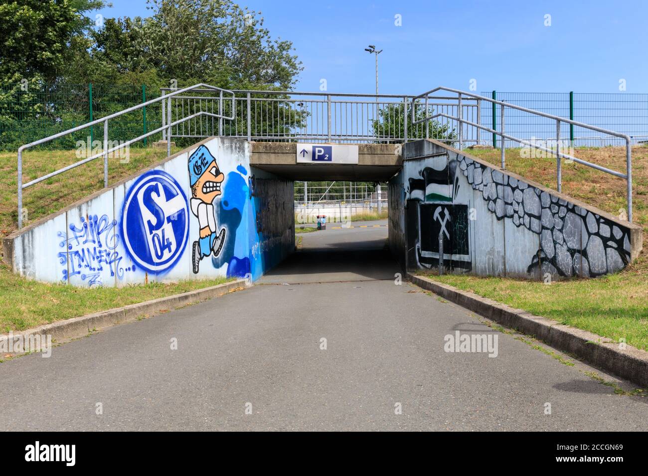 Arena Auf Schalke Veltins-Arena Walkway, stade de football FC Schalke 04 à Gelsenkirchen, Rhénanie-du-Nord-Westphalie, Allemagne Banque D'Images