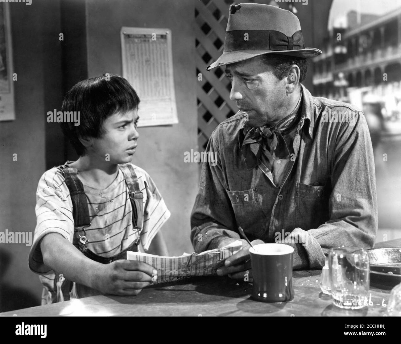 ROBERT BLAKE et HUMPHREY BOGART dans LE TRÉSOR DE LA SIERRA MADRE 1948 réalisateur / scénario JOHN HUSTON roman B. Traven Warner Bros. Banque D'Images