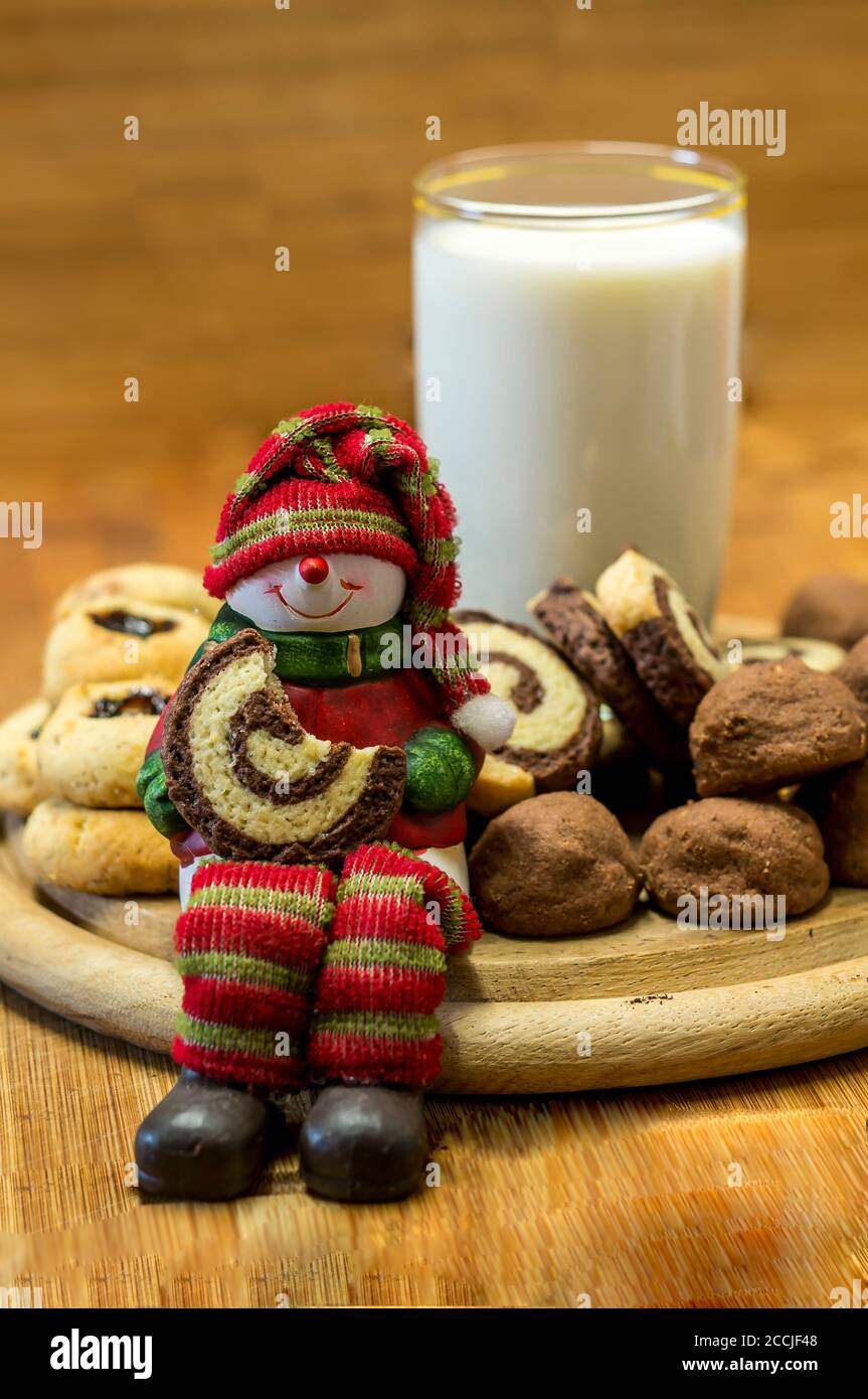 la déco exorbitante mange des biscuits santas Banque D'Images