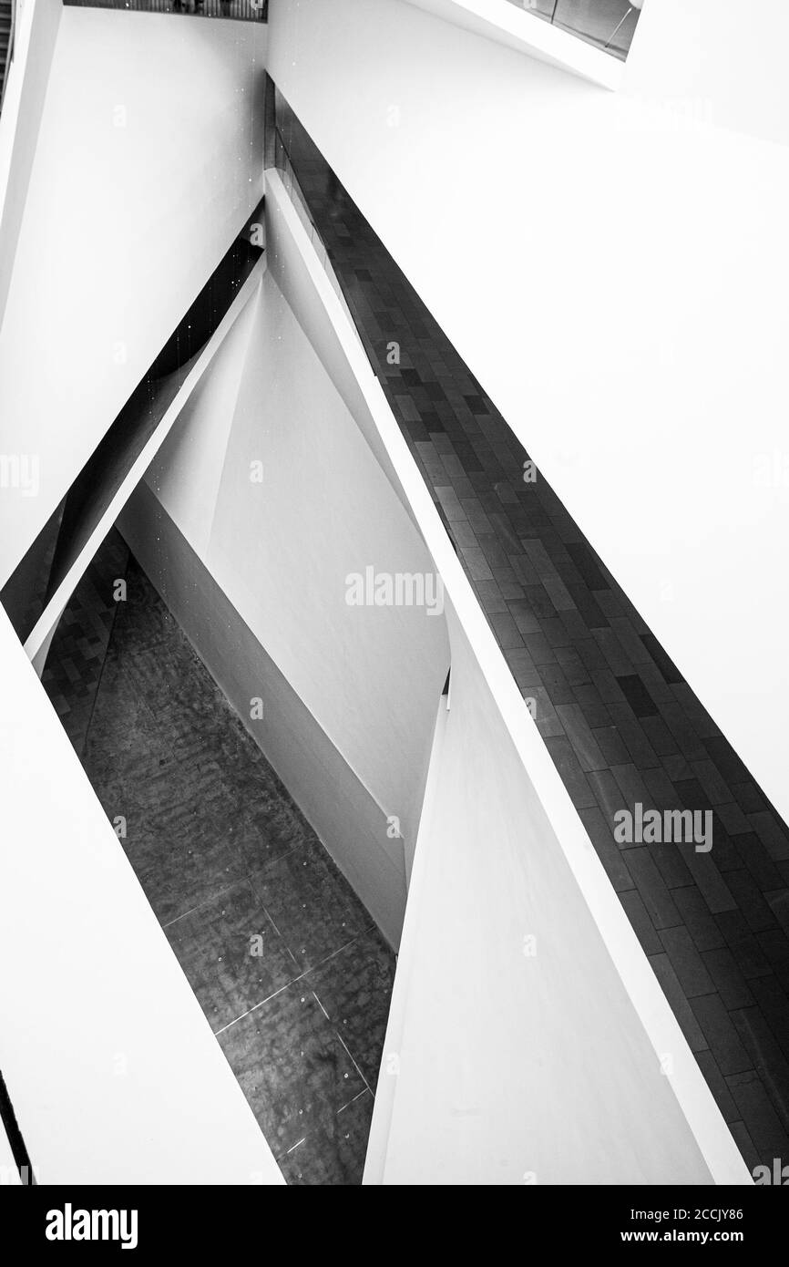 TEL AVIV, ISRAËL - 15 DÉCEMBRE 2018 : foyer de design du musée d'art de tel Aviv Banque D'Images