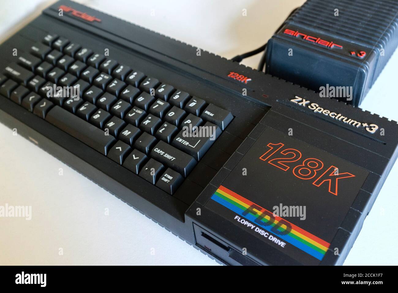 Sinclair ZX Spectrum +3 PC, lancé au Royaume-Uni en 1987. Il a été le premier modèle Spectrum à être équipé d'un lecteur de disquette 3 pouces intégré. Banque D'Images