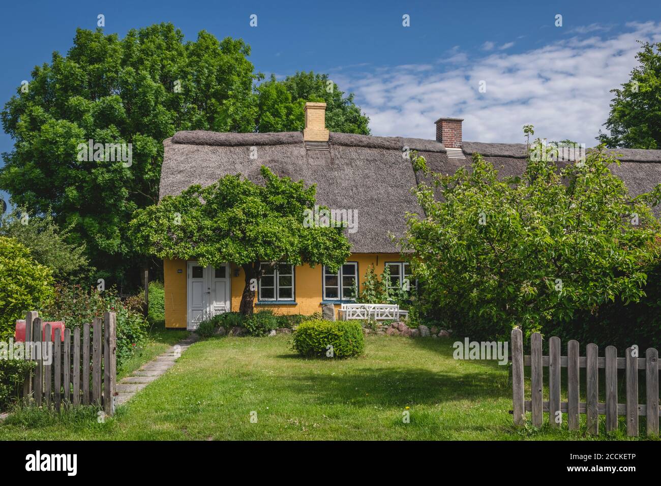 Danemark, région du sud du Danemark, Ommel, façade de maison rustique au printemps Banque D'Images