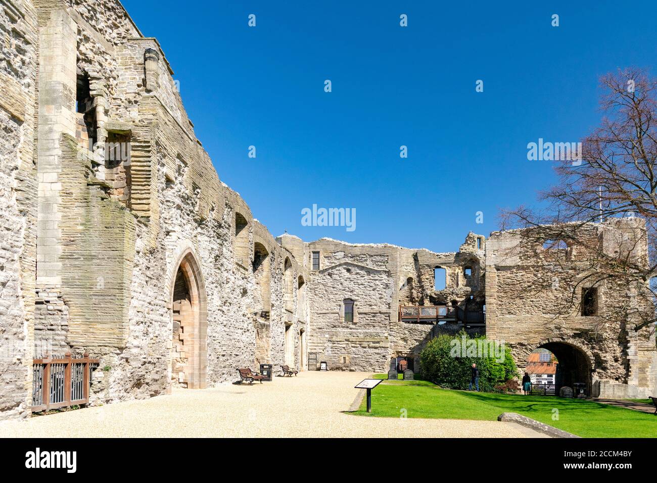 Newark sur les ruines du château de Trent Banque D'Images