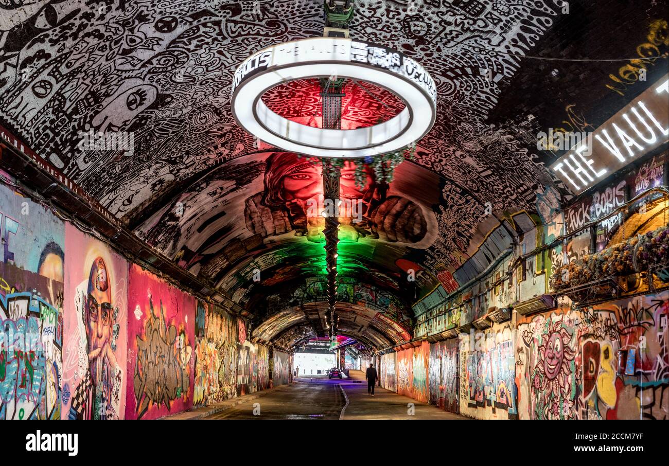 Graffiti tunnel à la gare de Waterloo, Londres, Royaume-Uni Banque D'Images
