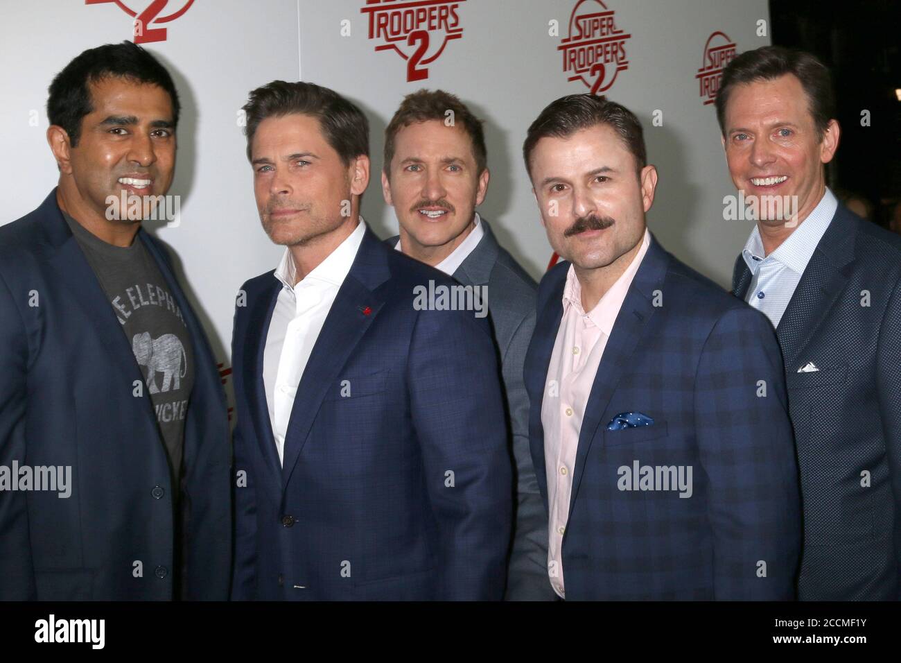 LOS ANGELES - APR 11: Kevin Heffernan, Jay Chandrasekhar, Rob Lowe, Paul Soter, Steve Lemme, Erik Stolhanske à la première Super Troopers 2 à ArcLight Hollywood le 11 avril 2018 à Los Angeles, CA Banque D'Images