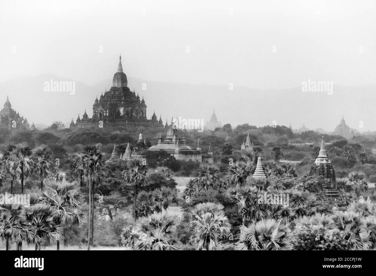 Images de Myanmar, Bagan, ses temples et pagode, et la couleur du lever du soleil prise de l'expérience du ballon Banque D'Images