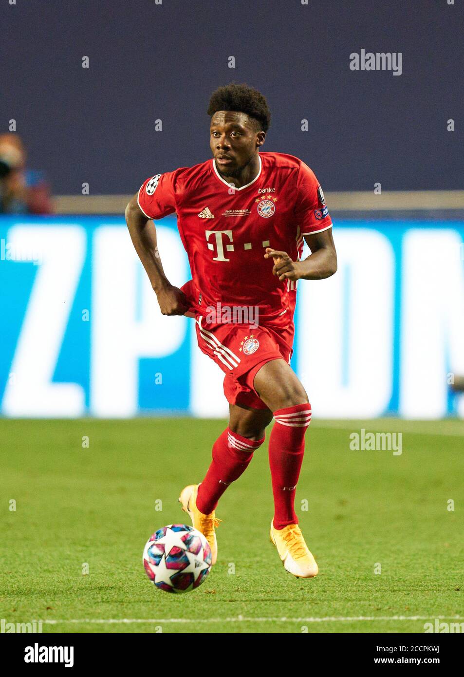 Lisbonne, Lissabon, Portugal, 23 août 2020. Alphonso DAVIES, FCB 19 dans le match final UEFA Champions League, tournoi final FC BAYERN MUENCHEN - PARIS ST. GERMAIN (PSG) 1-0 en saison 2019/2020, FCB, © Peter Schatz / Alamy Live News / Pool - LES RÈGLEMENTS de l'UEFA INTERDISENT TOUTE UTILISATION DE PHOTOGRAPHIES comme SÉQUENCES D'IMAGES et/ou QUASI-VIDÉO - agences de presse nationales et internationales HORS usage éditorial SEULEMENT Banque D'Images