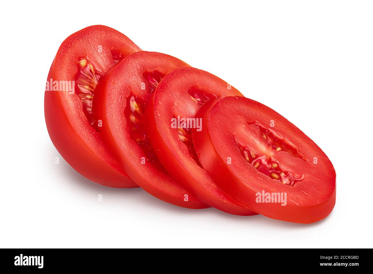 Tranches de tomate isolées sur fond blanc avec passe-fil et profondeur de champ totale. Banque D'Images