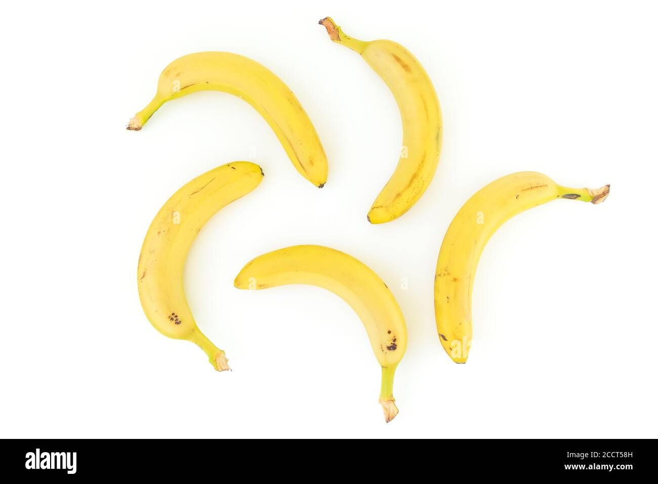 Fruits de banane isolés sur fond blanc. Pose à plat. Vue de dessus. Concept jaune avec bananes Banque D'Images