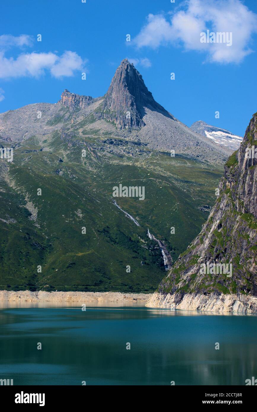 Mont Zervreila en Suisse Banque D'Images