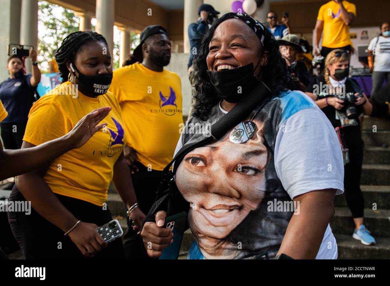 Louisville, États-Unis. 23 août 2020. LOUISVILLE, KY- 23 AOÛT : présence du Bre-B-Q pendant la deuxième journée de BreonnaCon au parc Shawnee, le 23 août 2020 à Louisville, Kentucky, après la mort de Breonna Taylor . (Photo de Chris Tuite/ImageSPACE) Credit: Imagespace/Alamy Live News Banque D'Images