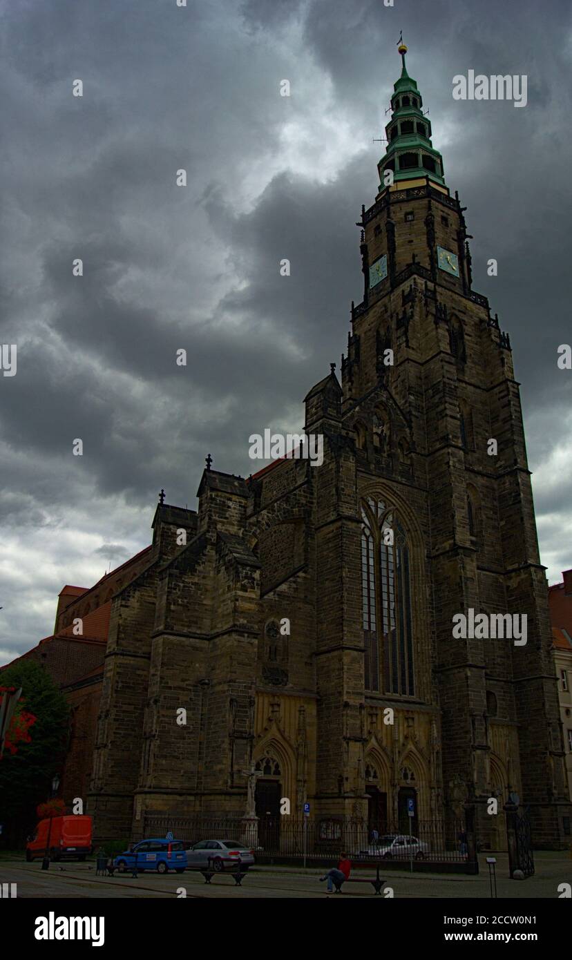 Une grande cathédrale dans la ville polonaise de Swidnica Banque D'Images