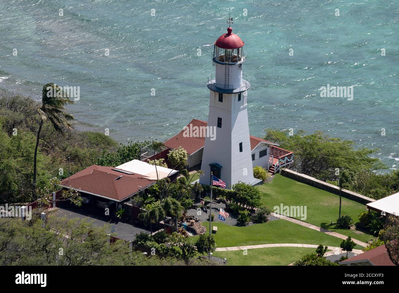 Phare de Diamond Head de la Garde côtière américaine, vue depuis le cratère de Diamond Head, Honolulu, Oahu, Hawaii, États-Unis Banque D'Images