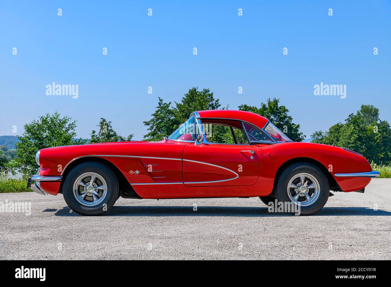 Oldtimer Chevrolet Corvette C1, construit en 1959, capacité 5700 ccm, moteur V-8, puissance 300 ch, vue du côté gauche, Autriche Banque D'Images