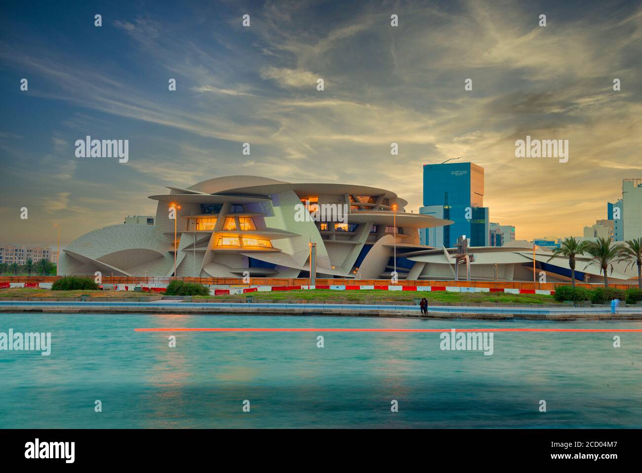 Vue du coucher de soleil au Qatar National Museum Banque D'Images