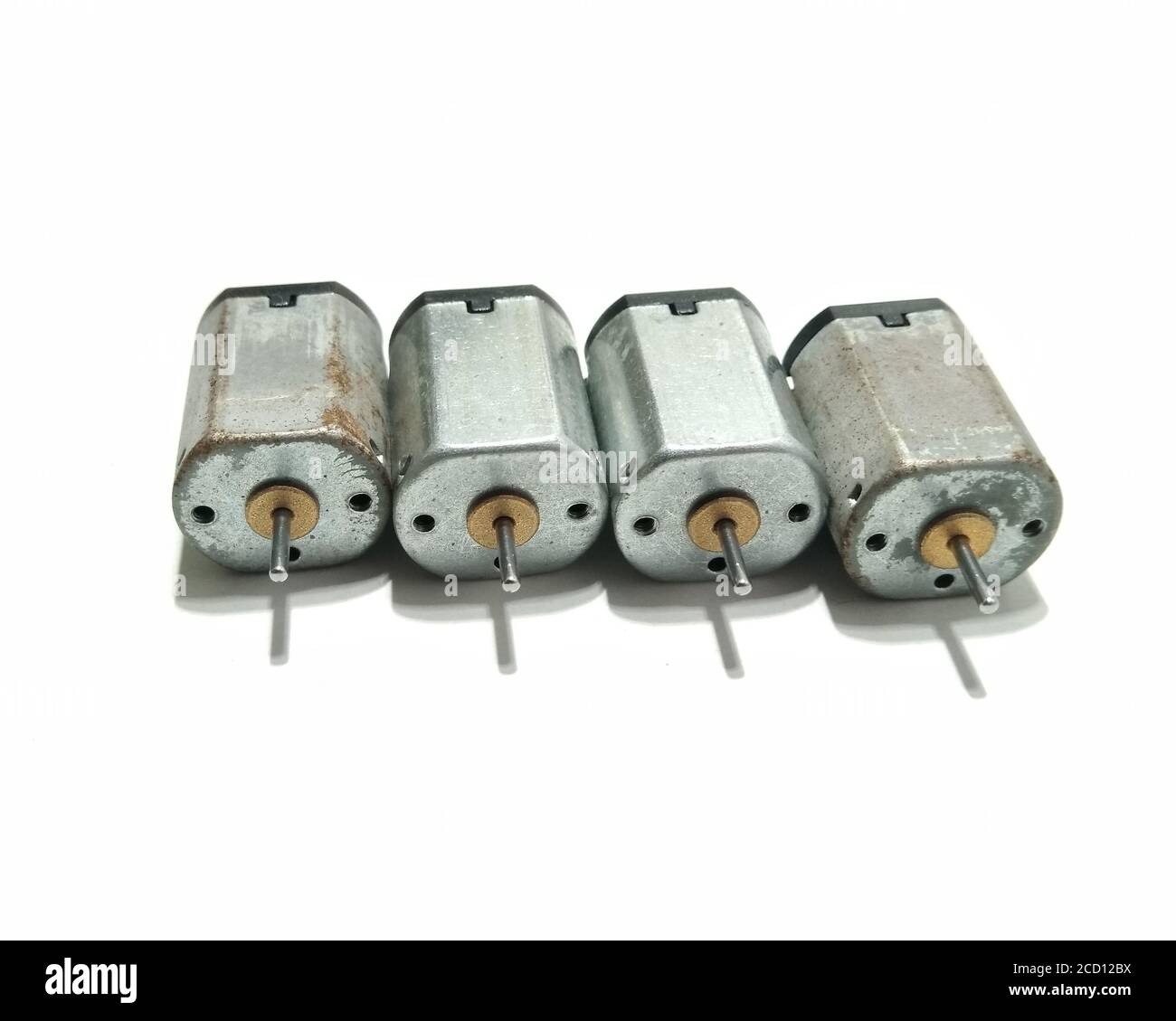 Une image de moteur de drone électrique sur fond blanc Banque D'Images