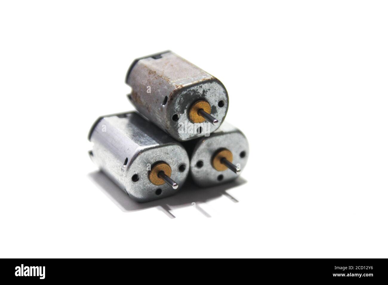 Une image de moteur de drone électrique sur fond blanc Banque D'Images