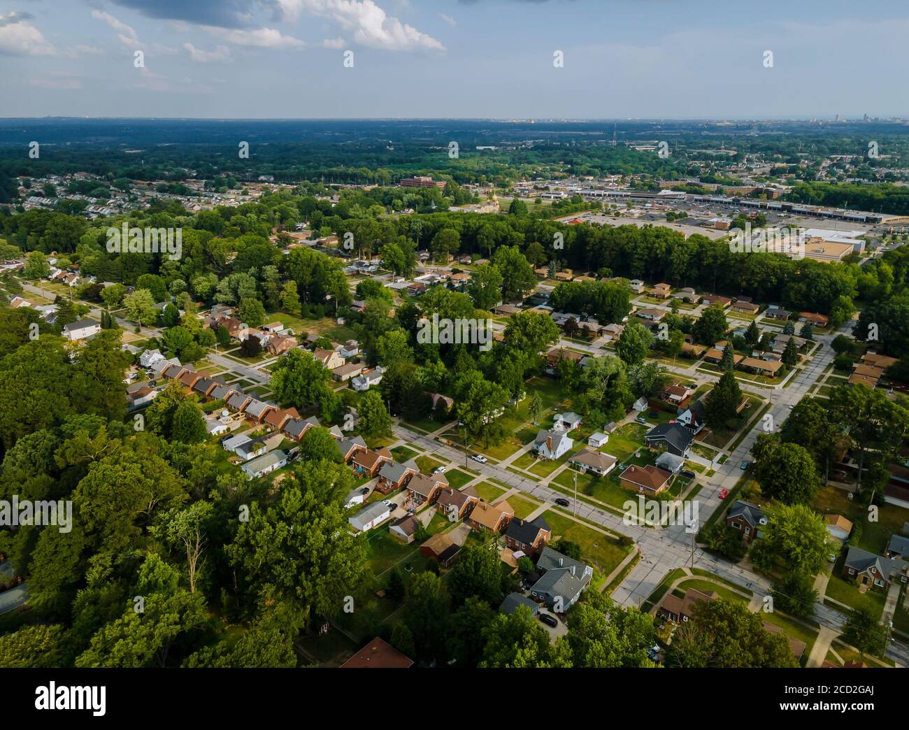 Vue panoramique d'un quartier dans les toits de maisons de Zone résidentielle maisons d'été Parme OH USA Banque D'Images