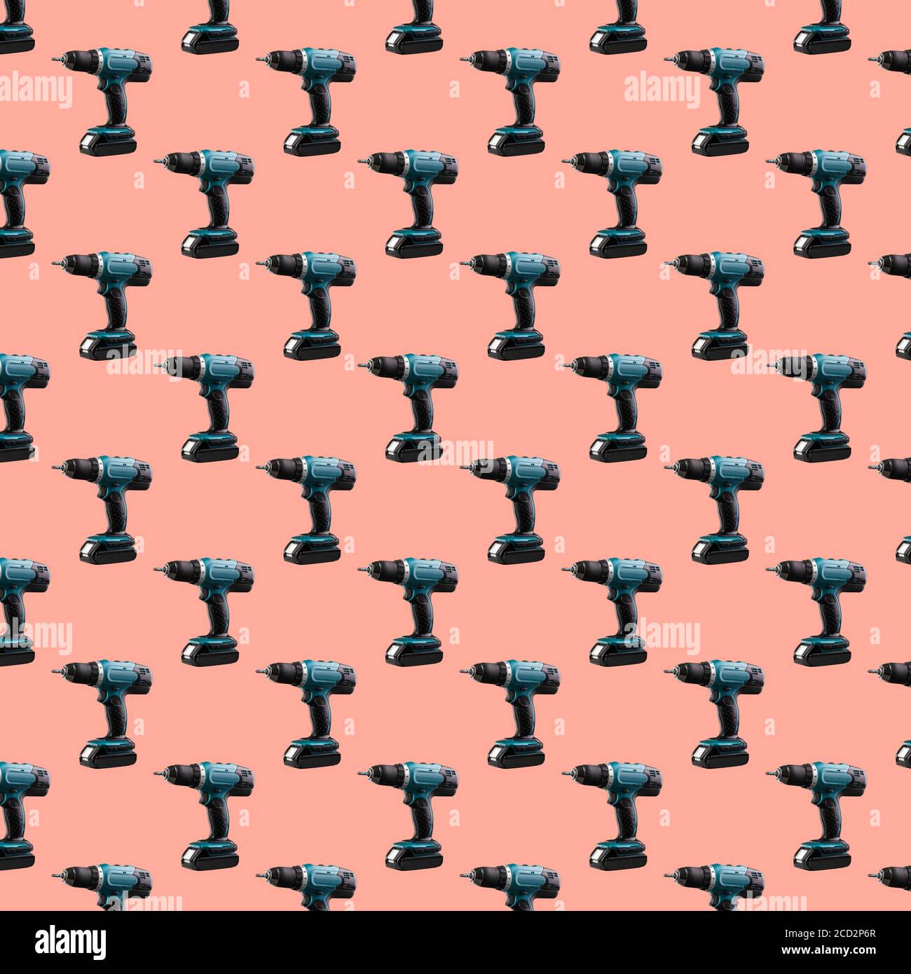 Motif sans couture. Tournevis sans fil sur fond rose. Perceuse à main électrique sans fil. Motif sans fin Banque D'Images