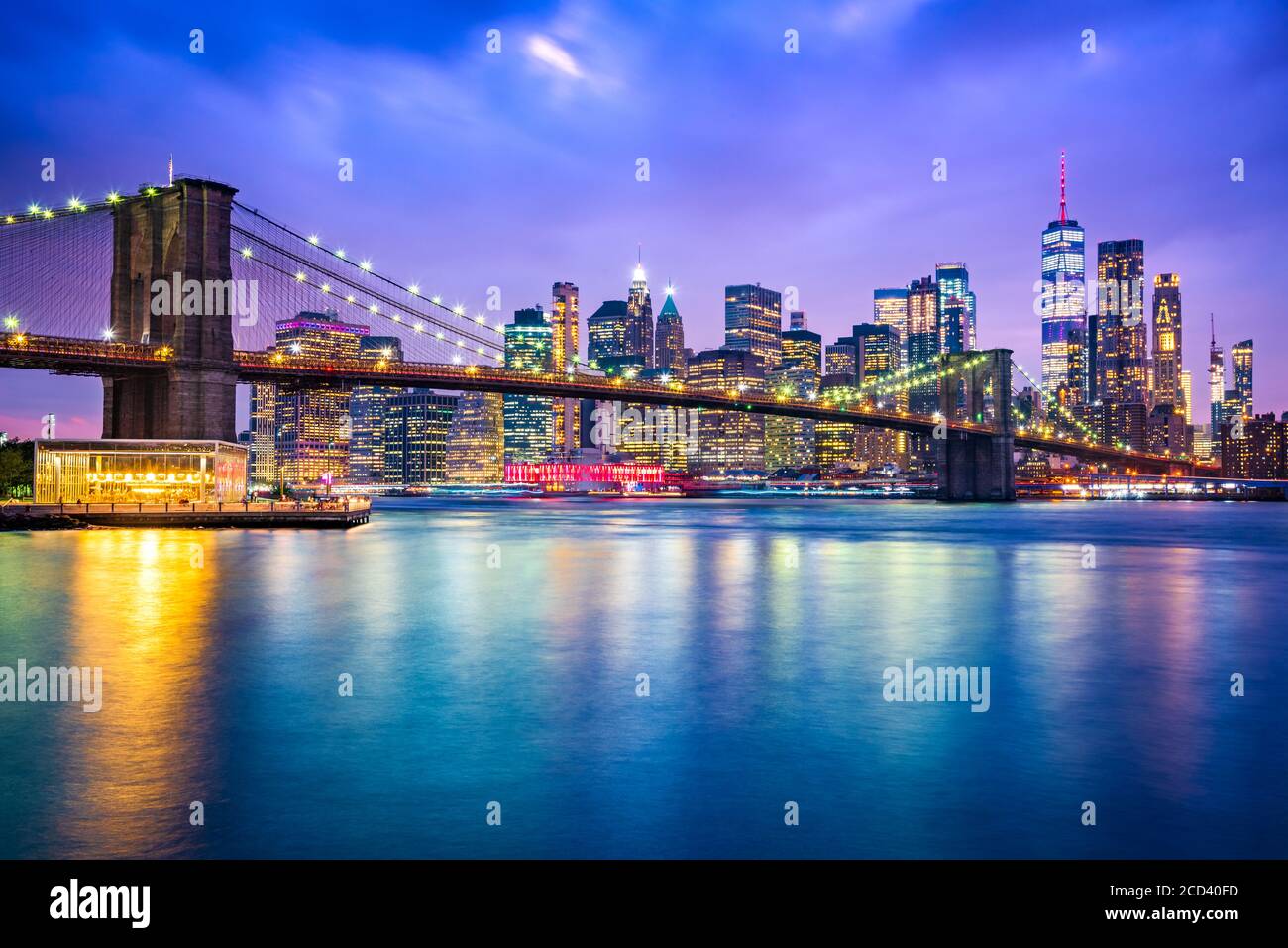 New York, États-Unis d'Amérique - vue panoramique de Lower Manhattan, le pont de Brooklyn et la tour Freedem. Banque D'Images