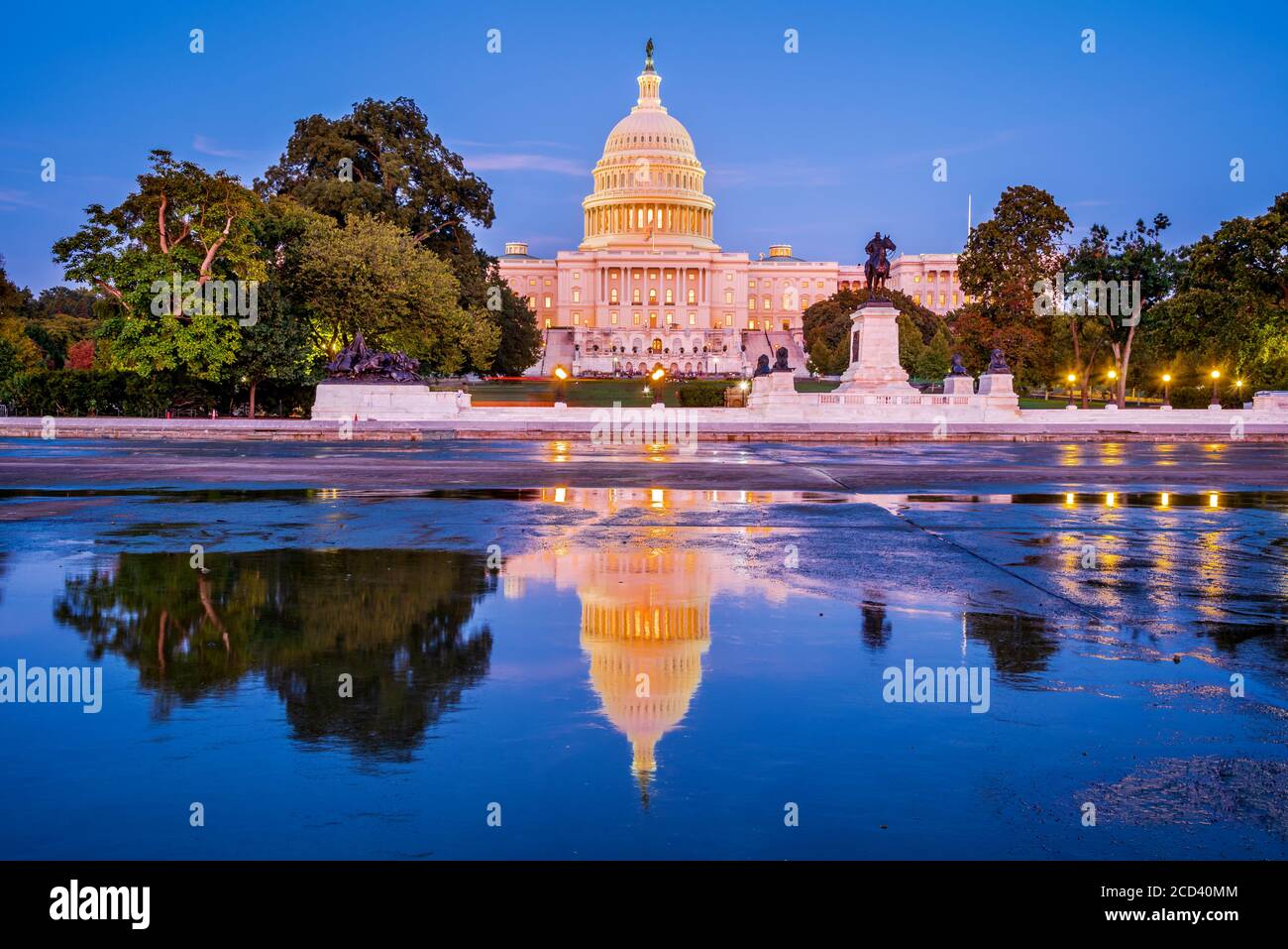 Washington DC, États-Unis - le bâtiment du Capitole des États-Unis au crépuscule. Banque D'Images