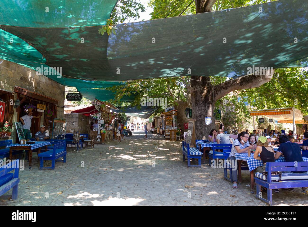 Adatepe, Ayvacik, Canakkale / Turquie - juillet 18 2020 : l'ancien village d'Adatepe dans les montagnes Kaz (Ida) Banque D'Images