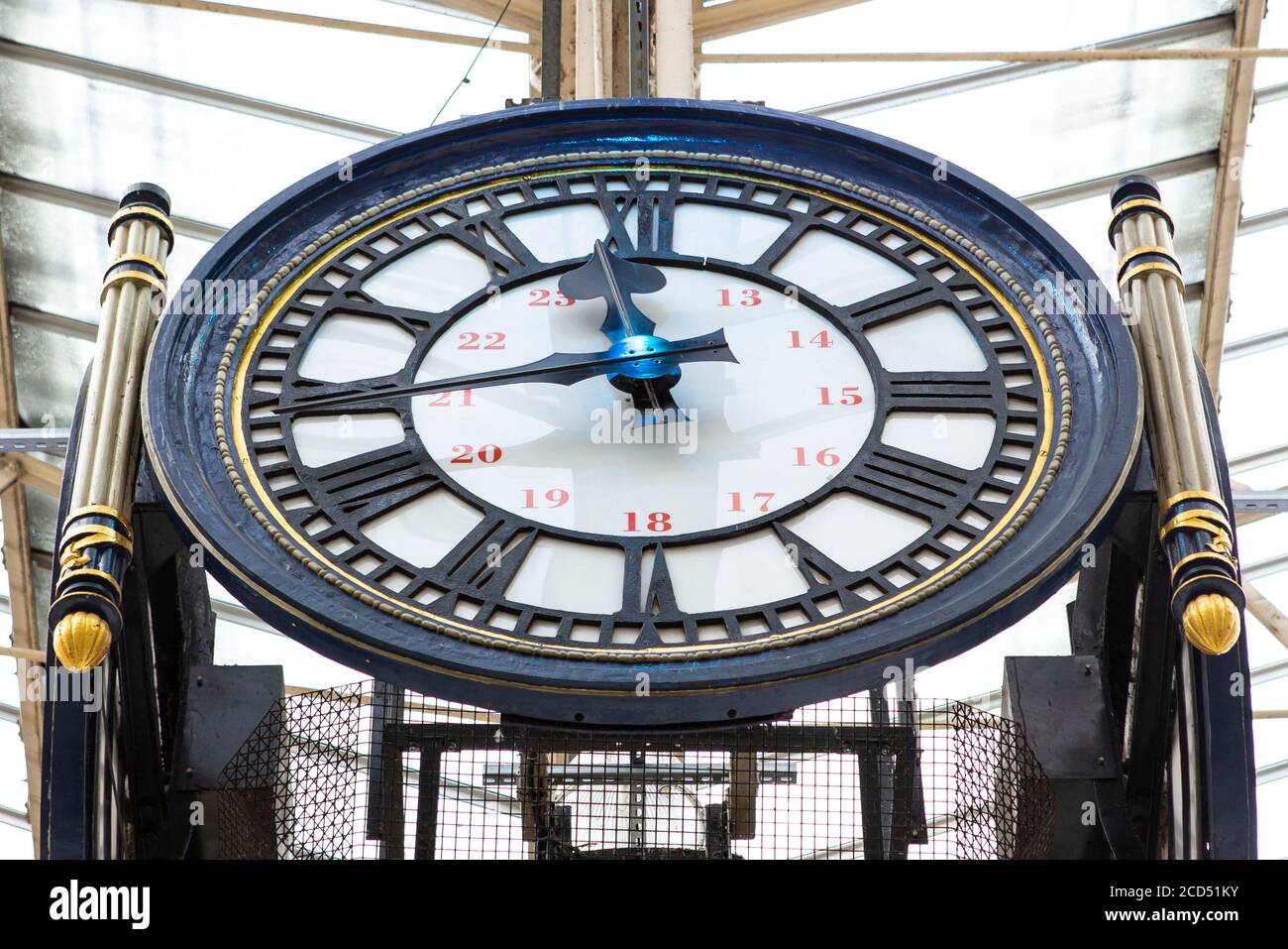 Waterloo Clock Platform Waterloo clock Banque de photographies et d’images à haute résolution ...