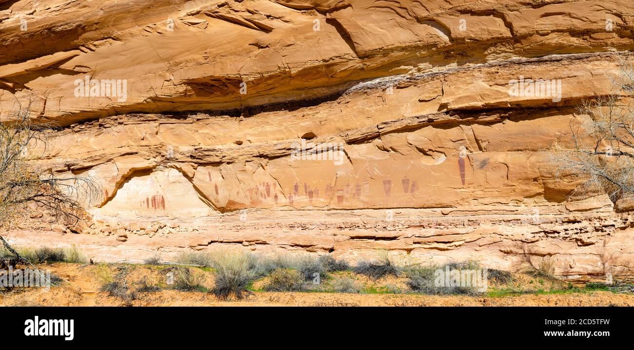 Pictogrammes anciens créés par les Amérindiens, Horseshoe Canyon, Parc national de Canyonlands, comté d'Emery, Utah, États-Unis Banque D'Images